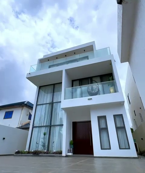 Four bedroom with  boys quarters fully Furnished